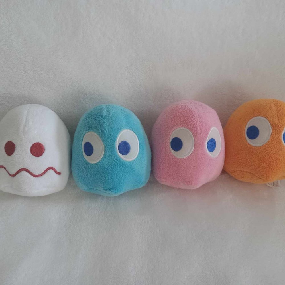 4 pacman ghosts